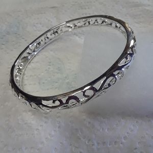 Sterling silver bangle